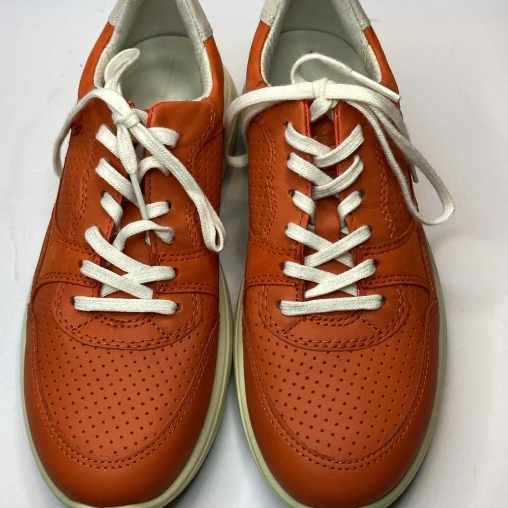 NWOT Ecco Orange Leather Soft 7 Lace Up Sneaker - Picture 2 of 13
